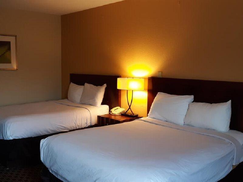 فندق Baymont By Wyndham ويليامزبرغ المظهر الخارجي الصورة